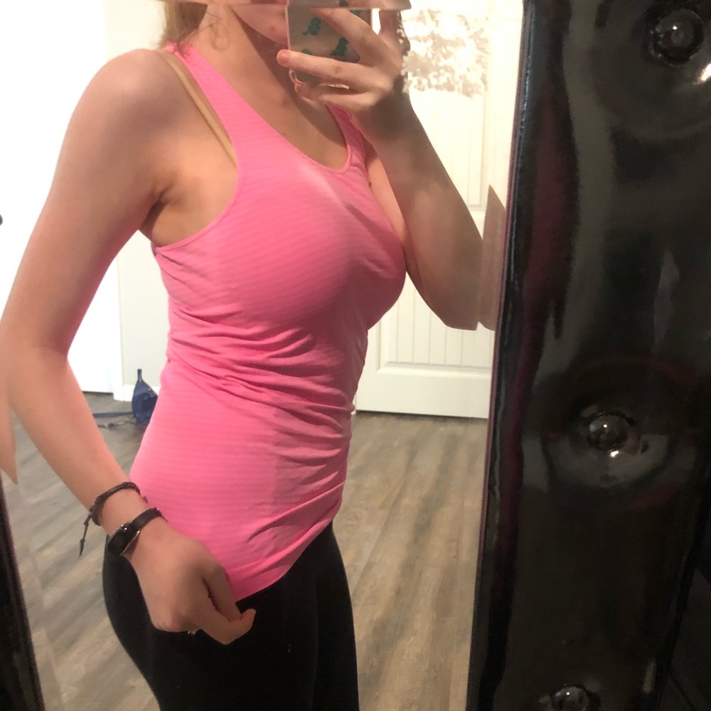 pink workout tank